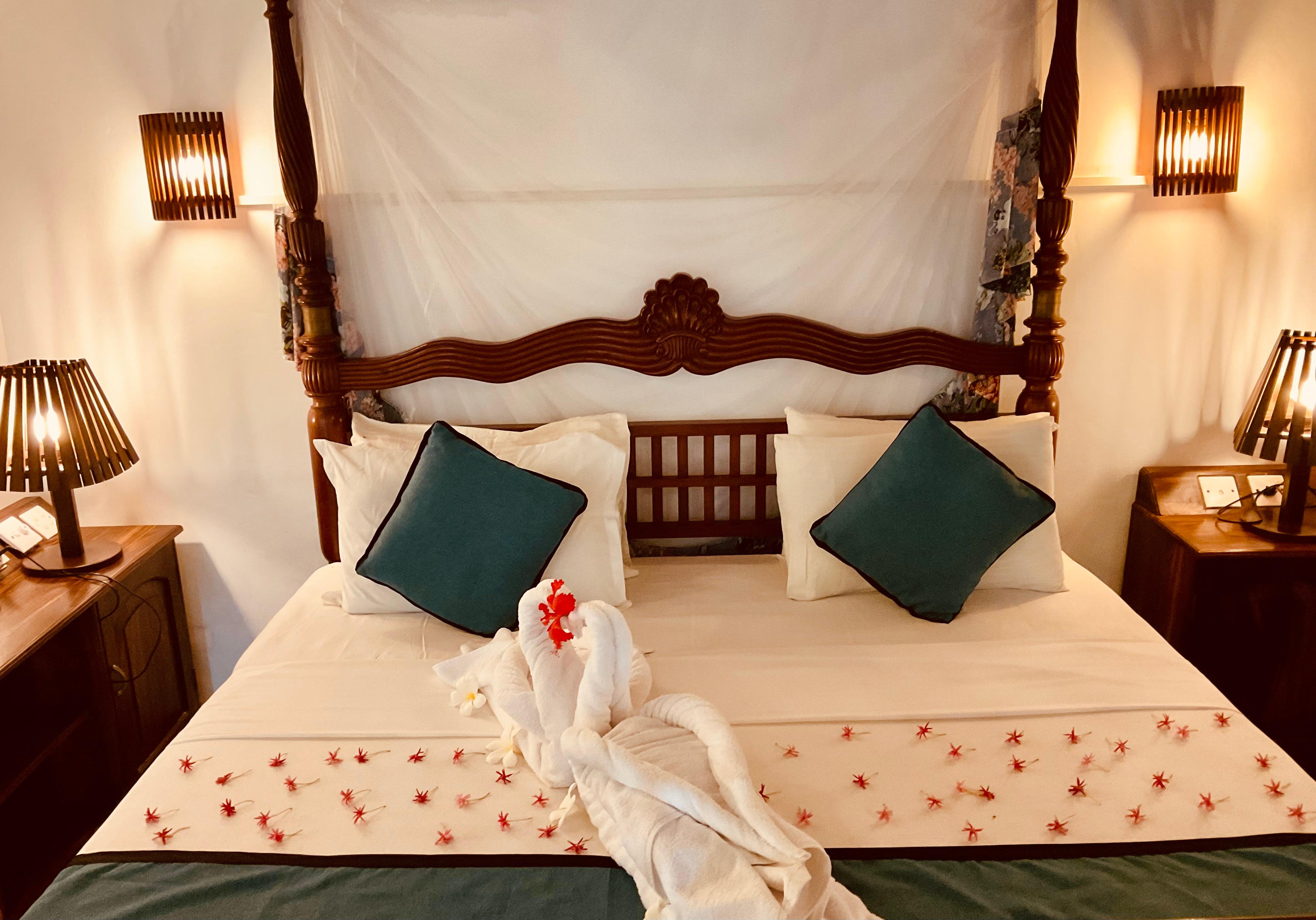 Luxusdetails im Suite-Zimmer